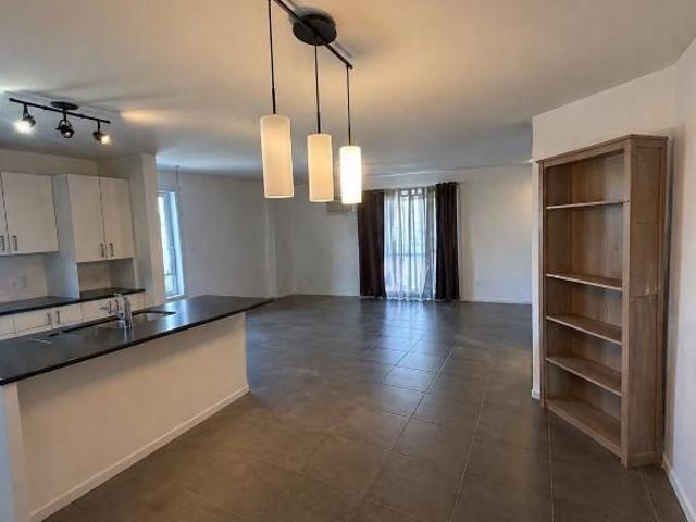 CESSION DE BAIL – GRAND 3½ Rez de chaussée – 1219$ – 2 Stationnements – 1 CHIEN ACCEPTÉ