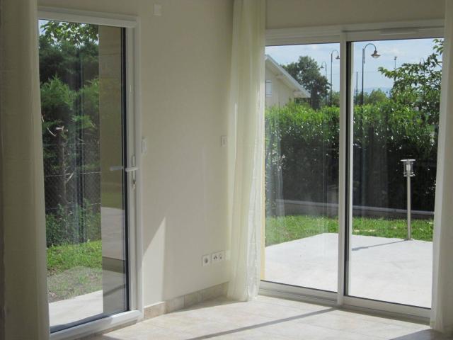CESSY: Villa T5 à 13 km Genève / ONU / Vaud