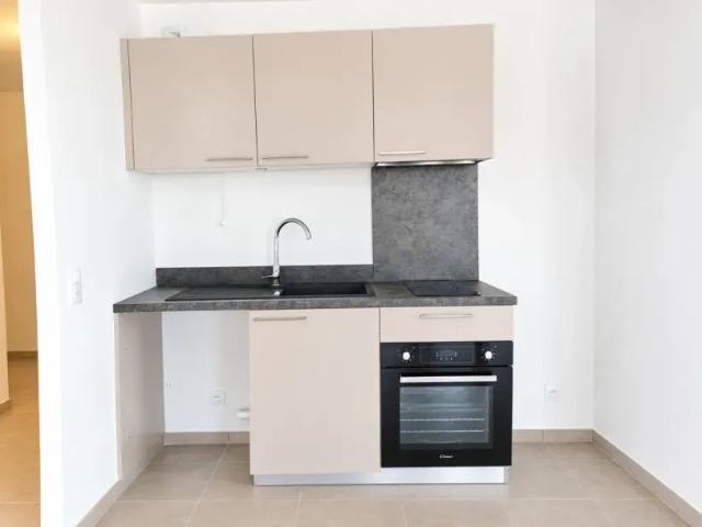 Cessy Appartement 2 pièces 53.65 m²