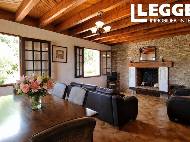 Cette villa spacieuse bénéficie d'un emplacement magnifique, avec 3 chambres