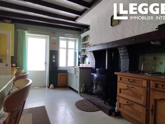 Cette maison de village accueillante qui était autrefois l'ancienne boulangerie est parfaite pour des vacances