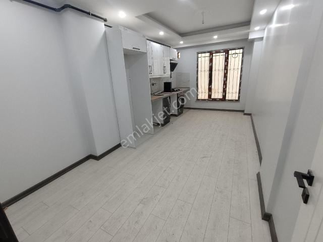 Cevatpaşa Mah 1+1 Metroya Yürüme Mesafesinde