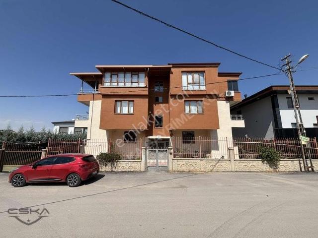 Cevatpaşada Aile Apartmanında Geniş & Ferah 4+1 Kiralık Daire