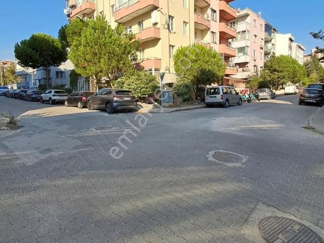 Cevatpaşa'da Ara Kat, Kapalı Mutfak, Çift Wc, Çift Balkonlu 2+1