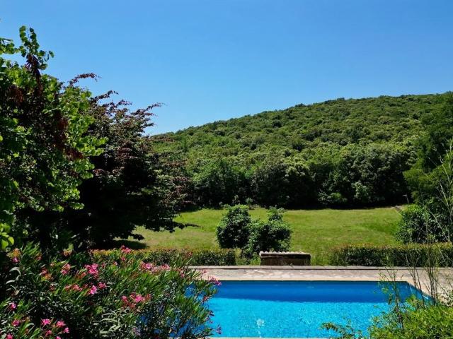 Cévennes Domaine d'exception de 30 hectares Un véritable ham. 847m² Anduze