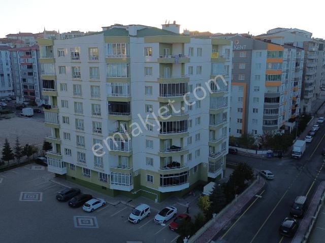 Cevherdudayev Mah.de Uçhisar Kalesi Manzaralı Satılık 3+1 Daire