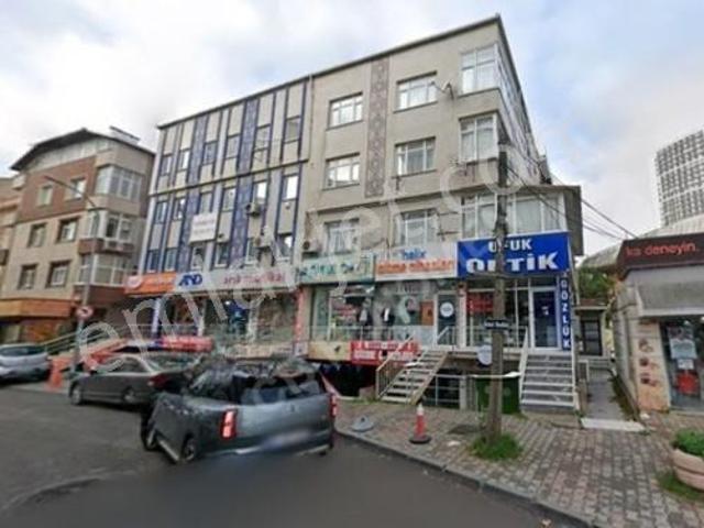 Cevizli Adliye/metro/avm/hastane Karşısı Kiralık 3+1 Daire