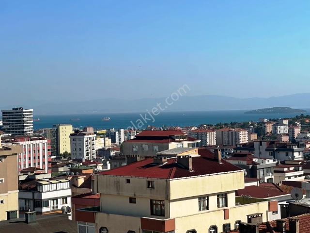 Cevizli Yıldız Konutları 8.kat Deniz Manzaralı 130m2 Kiralık 3+1