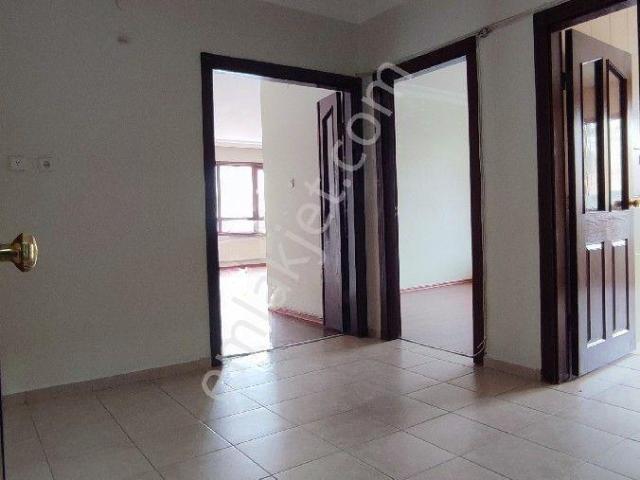 Cevizlidere Emlak'tan Bulvar Kenarı Konya Yolu Yakını Taurus Avm Karşısında 3. Kat 3+1 Kiralık Daire