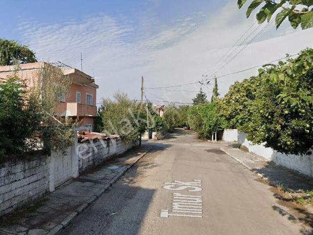 Ceyhan Sarısakal'da Net 689m2 Arsa Ve İki Katlı Müstakil Ev