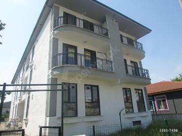 Ceyhun emlaktan Altınovada merkeze yakın yeni kiralık 1+1 daire