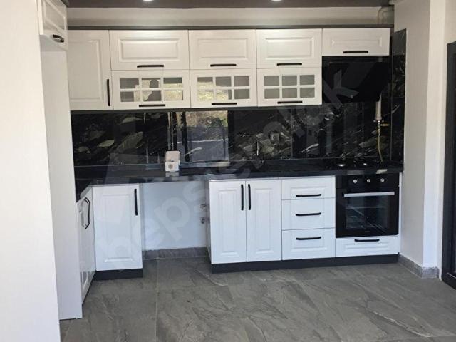 CEYLAN EMLAK BURHANİYE 4+1 TRIBLEX DENİZ MANZARALI BAHÇELİ