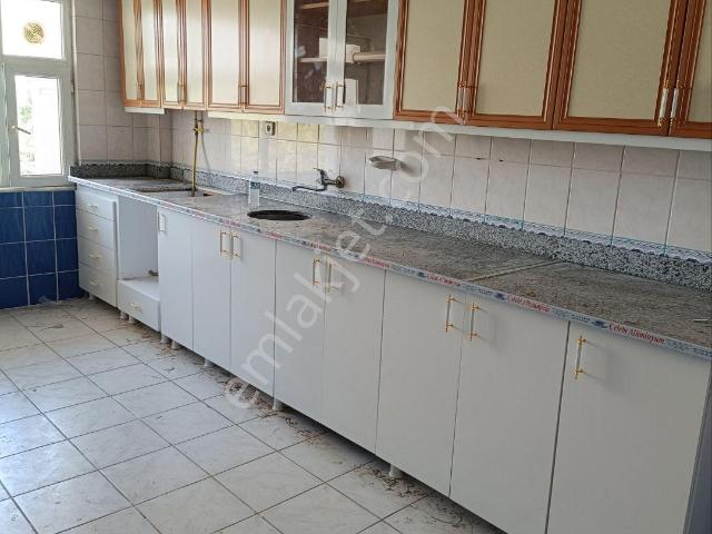 Ceylanlar Avm Civarı 3+1 Ara Kat Hasarsız Sitede Ferah Cephe Kiralık Fırsat Daire
