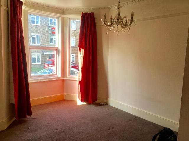 Ceylon Place, 1 bed flat to rent £900 pcm £208 pw