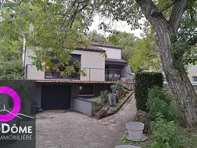 Ceyrat 63122 Location maison 5 pièces t5 piscine terrasse