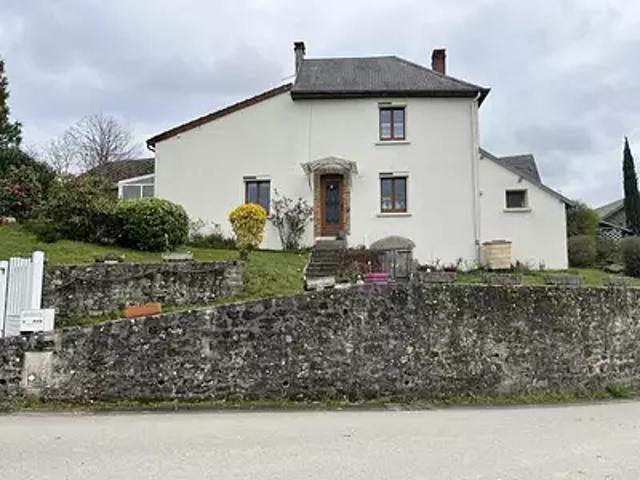 Ceyroux 23210 Achat / Vente maison 5 pièces t5 parking