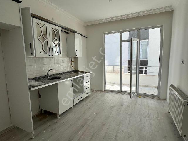 Cezaevinde Acil Satılık 2+1 Sıfır Daire