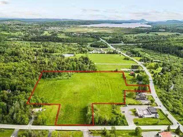 Ch. De La Rivière Aux Cerises, Magog, QC, J1X 3W3 vacant lan.