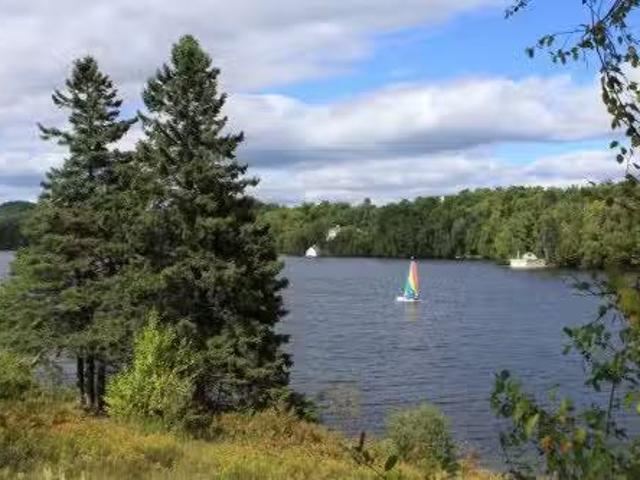 Ch. Du Lac Des Sables, Sainte Agathe Des Monts, QC, J8C 2Z7.