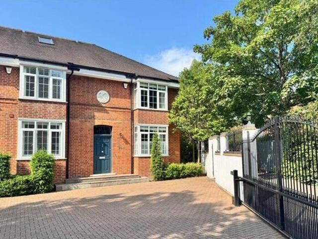 Chobham Road, Ascot, 4 Bedroom End