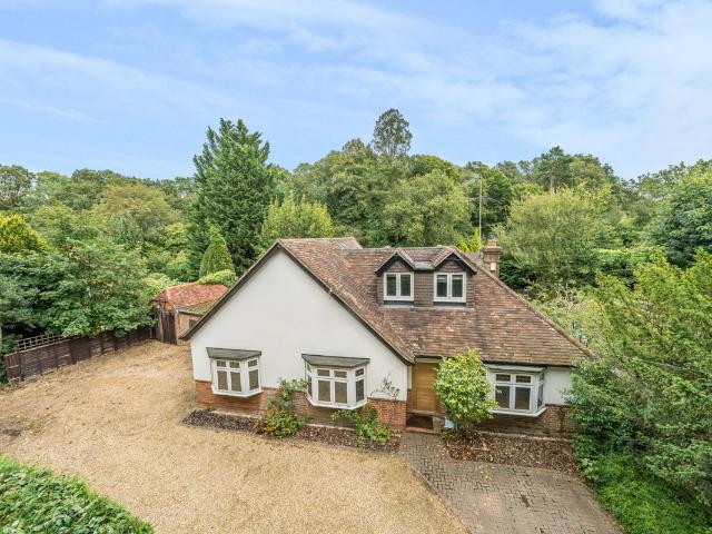 Chobham Road, Knaphill, Woking, Surrey GU21, 4 bed detached house to rent, £3,550 pcm | PrimeLocation