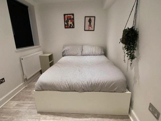 Chobham Road, London, Greater London E15, 5 bed shared accommodation to rent, £1,456 pppm | PrimeLocation