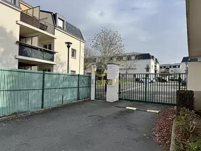 Cholet 49300 Achat / Vente appartement 2 pièces t2 piscine terrasse