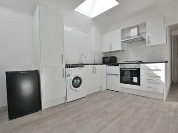 Cholmeley Road, Reading RG1, 1 bed flat to rent, £1,150 pcm | PrimeLocation
