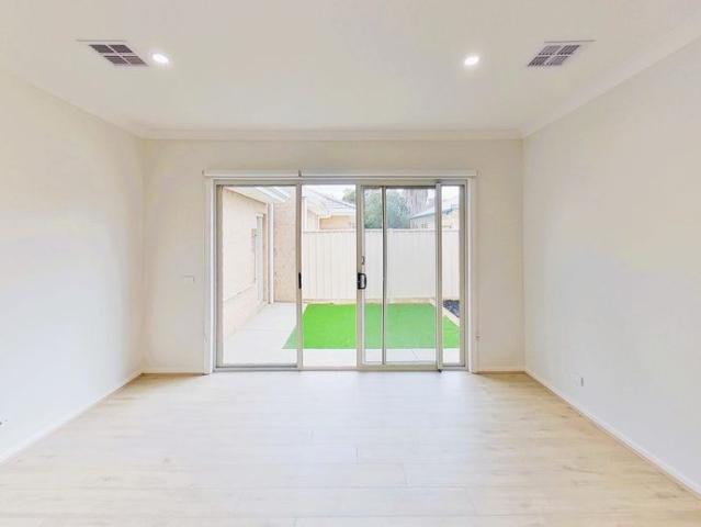 Choose From 1 of 6 New Villa All 3 Bedrooms