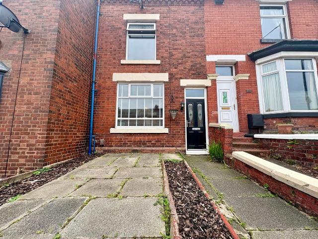 Chorley New Road, Horwich, Bolton, Greater Manchester BL6, 2 bed terraced house to rent, £1,100 pcm | PrimeLocation