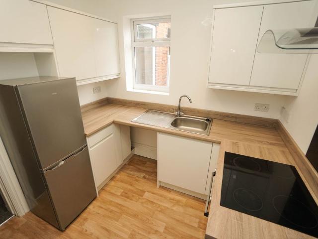 Chorley New Road, Horwich, Bolton, Lancashire BL6, 1 bed flat to rent, £650 pcm | PrimeLocation