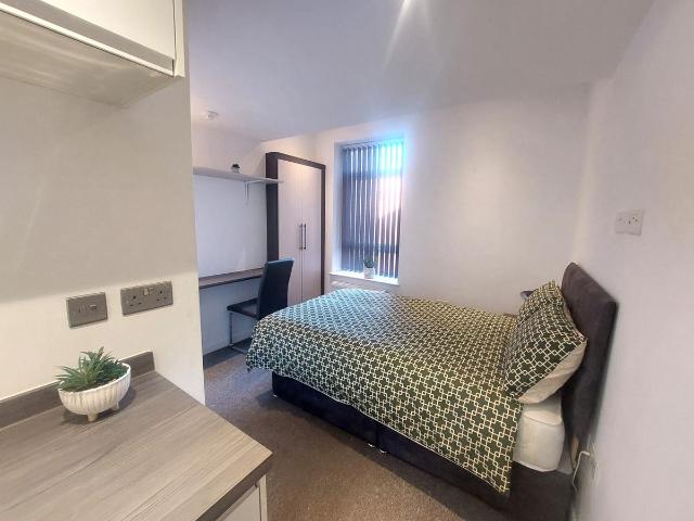 Chorley Road, Swinton M27, 1 bed flat to rent, £575 pcm | PrimeLocation