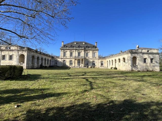 Chateau MILLEFLEURS