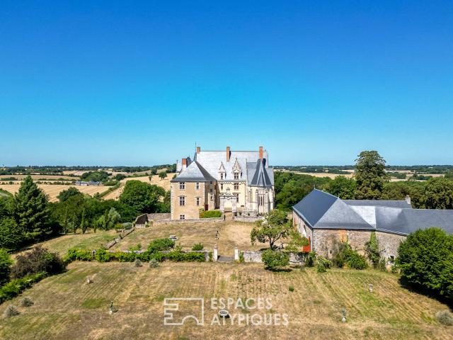 Château, ancienne forteresse du XIIe siècle avec dépendances et Chapelle