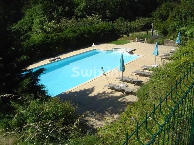 Chateau du XVIIème avec Parc, à 50 mn de Valence 1080m² Lamastre