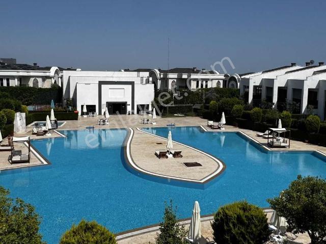 Château D'or Villalarında Satılık 4+1 Tripleks Villa