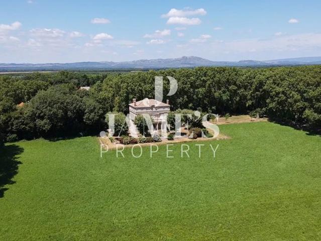 Château en campagne Entressen
