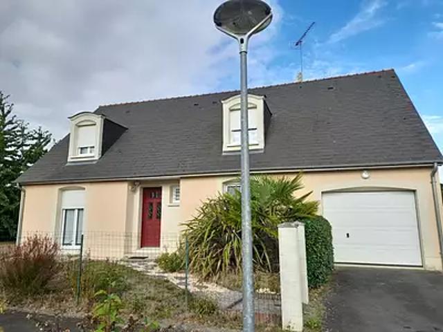 Château Gontier sur Mayenne 53200 Achat / Vente maison 6 pièces t6 au dernier étage