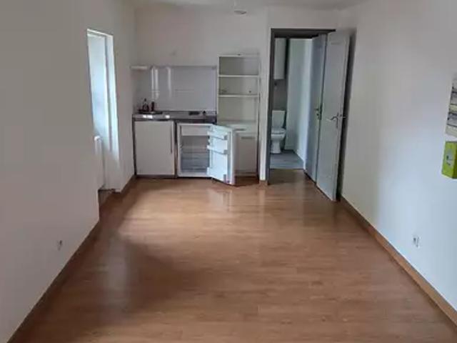 Château Gontier sur Mayenne 53200 Location appartement 1 pièce t1 cave