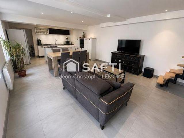 Chateau Gontier Sur Mayenne Pays de la Loire 53200 103743357