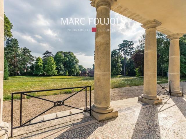 Château proche Aéroport Charles de Gaulle 1200m² Vémars
