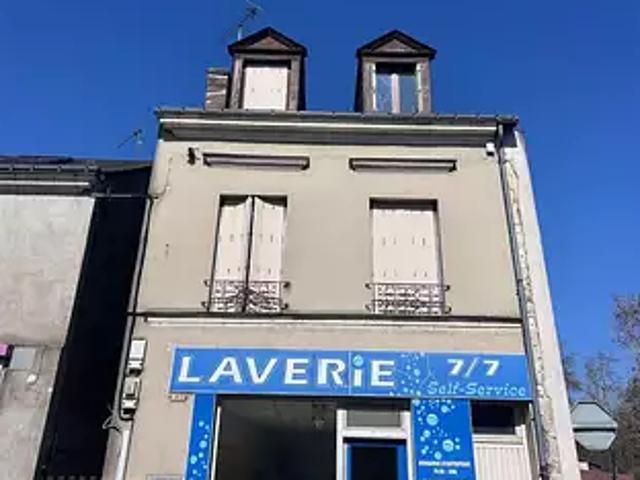 Château Renault 37110 Location appartement 2 pièces t2 au dernier étage