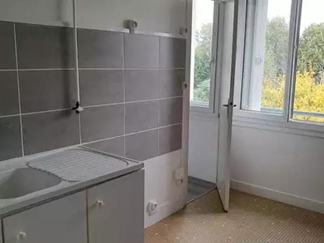 Château Renault 37110 Location appartement 4 pièces t4