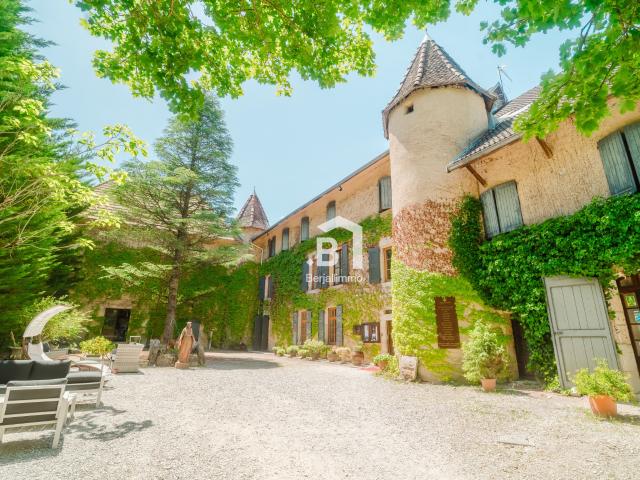 CHÂTEAU — Trièves, Parc Naturel Régional du Vercors Exclusivité