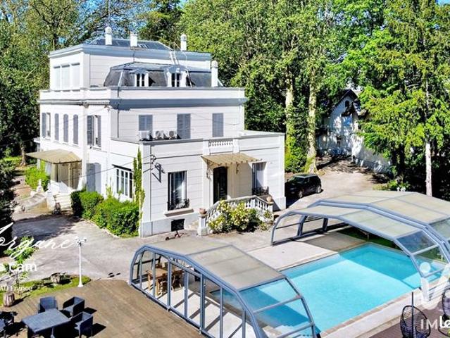 Chateau 18 pièces 560 m²