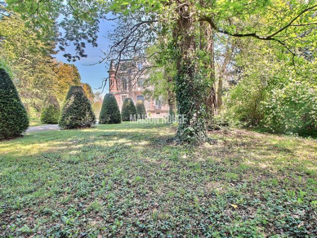 Château 19 e siècle 21 pièces 8400 m² de parc
