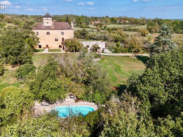 Château 11 pièces 412 m²