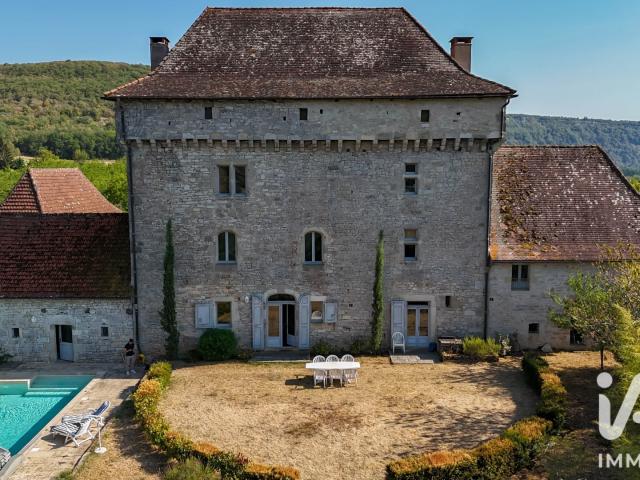 Château 11 pièces 377 m²