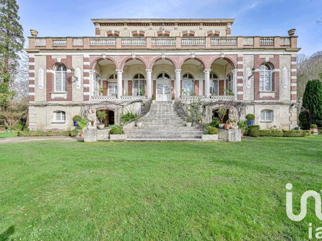 Château 13 pièces 550 m²