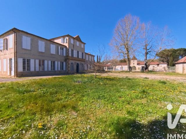 Château 23 pièces 1 196 m²